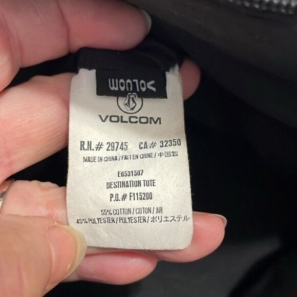 Volcom Destination Tote Blue & Red Geometric Design Crossbody Bag - Picture 12 of 16